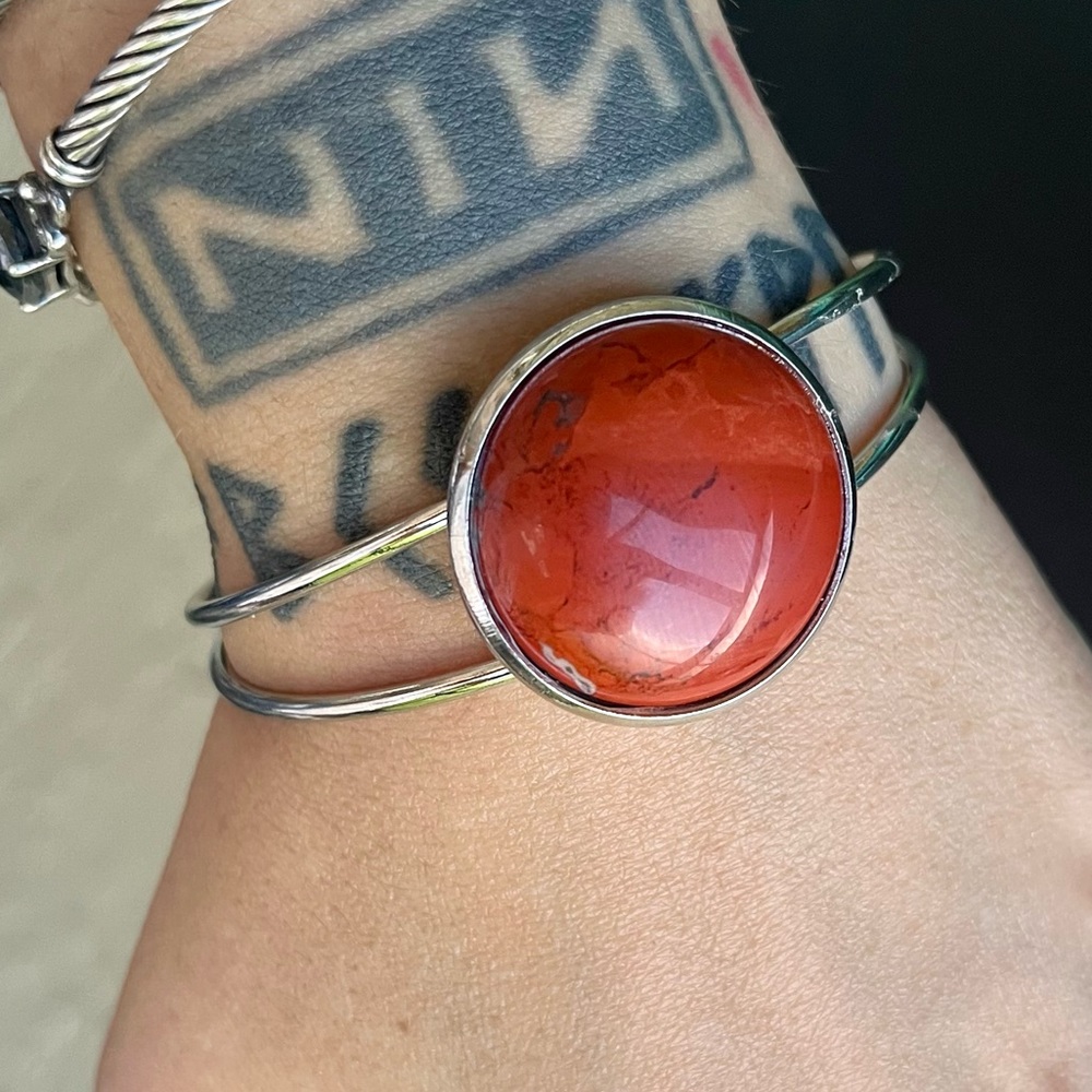 π΄ SALE ! red dot items are 2 for $25 . Bundle more than 3 and its $10 each π - Picture 8 of 12